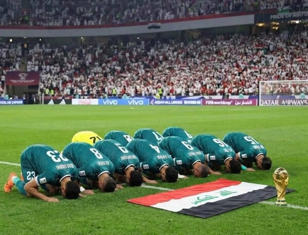 Iraqi PM Awaits Return of National Football Team